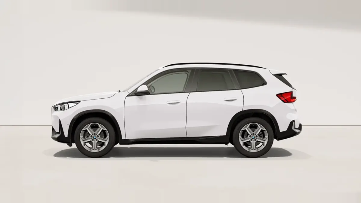 BMW X1 sDrive20d en renting para particulares en Sevilla — Trasera