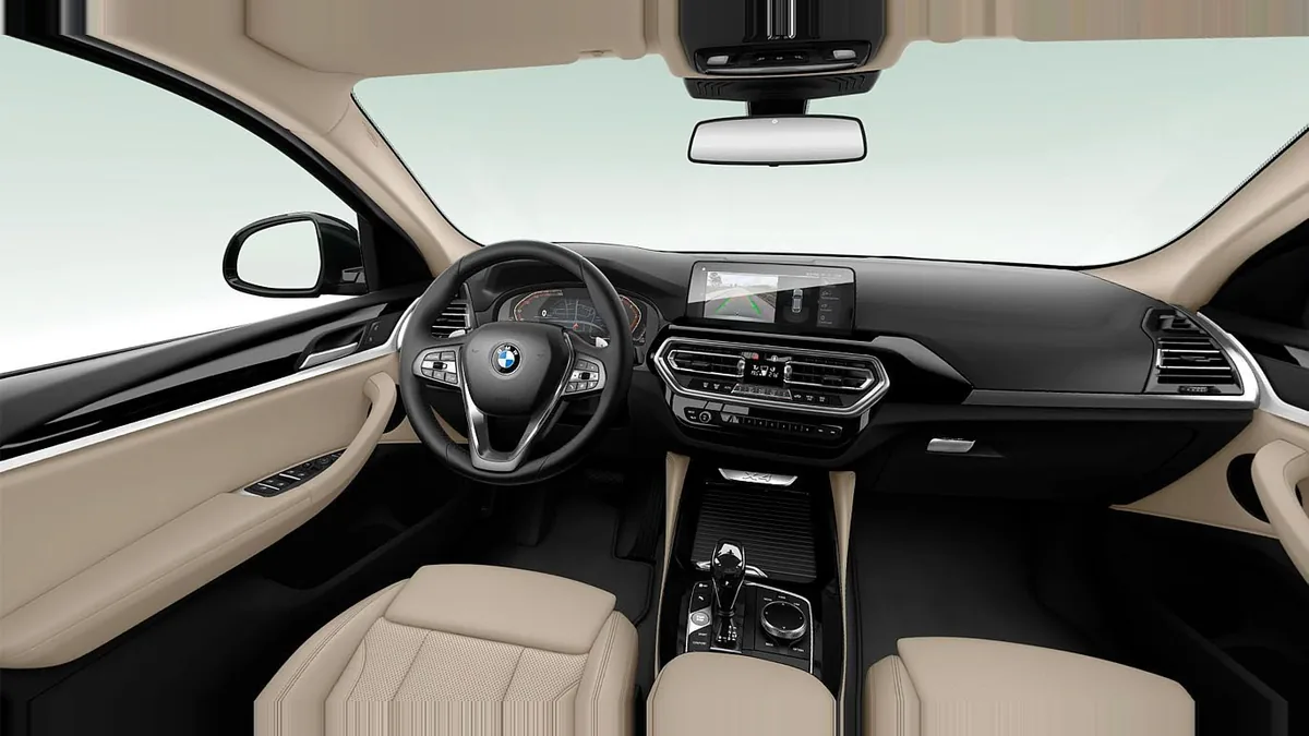 BMW X4 xDrive20d xLine en renting para particulares en Sevilla — Delantera