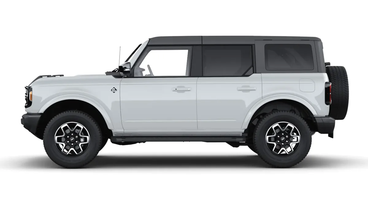 Ford Bronco Outer Banks 2.7 EcoBoost V6 335CV en renting para particulares en Sevilla — Lateral