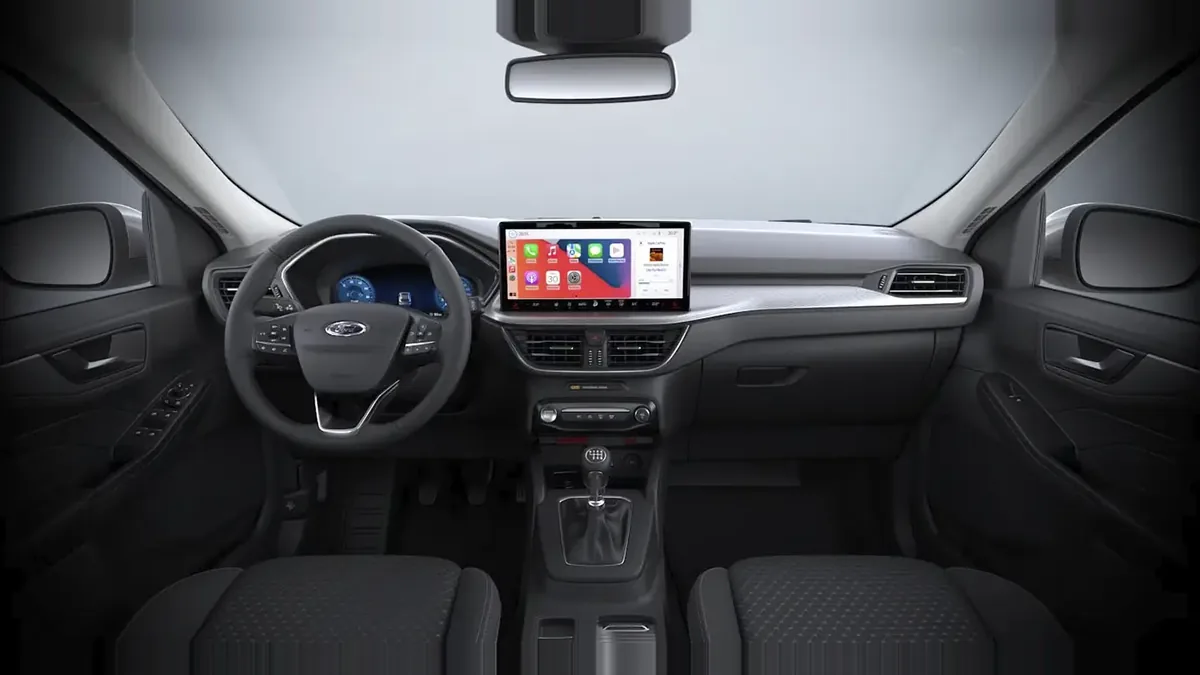 Ford Kuga Titanium 1.5 Ecoboost 150CV II en renting para particulares en Sevilla — Delantera