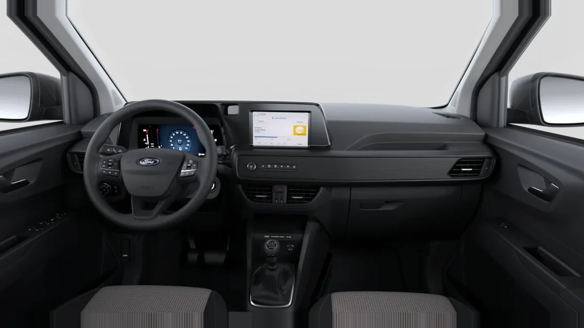 Ford TOURNEO COURIER KOMBI ECOBOOST 1.0 125CV en renting para particulares en Sevilla — Delantera