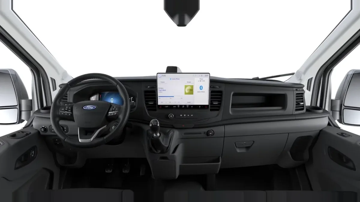 Ford TRANSIT 350 L2 Trend N1 EcoBlue 96kW FWD en renting para particulares en Sevilla — Interior