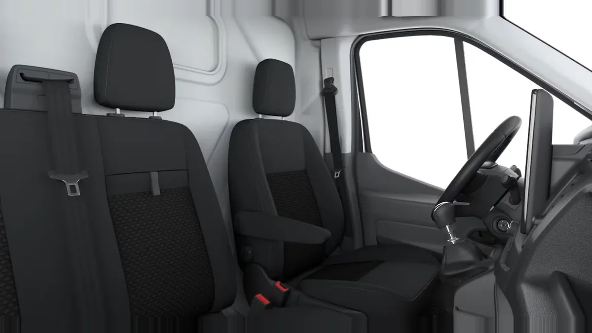 Ford TRANSIT 350 L2 Trend N1 EcoBlue 96kW FWD en renting para particulares en Sevilla — vista 6