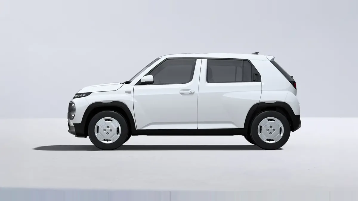 Hyundai Inster 97cv 42kWh Klass en renting para particulares en Sevilla — Delantera