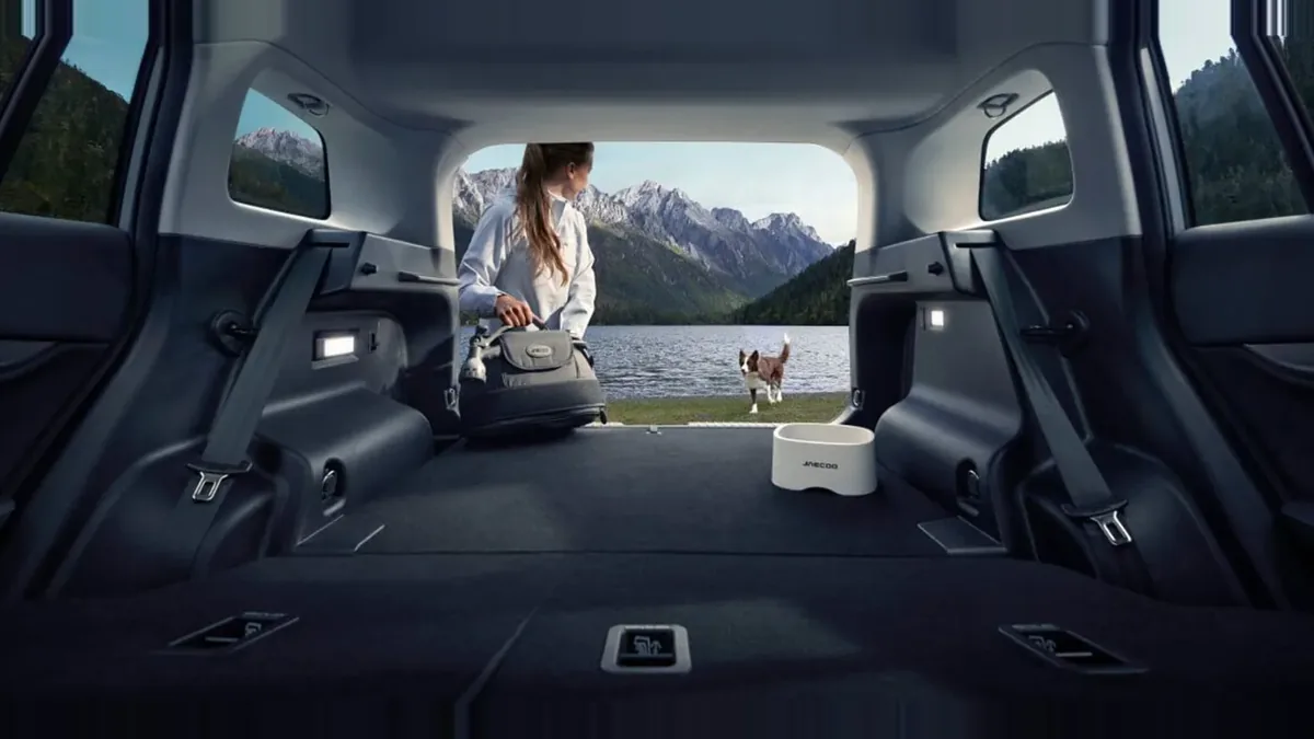 Jaecoo 5 Híbrido Pure 1.5 TGDI 165kW (224CV) 4x2 en renting para particulares en Sevilla — Interior