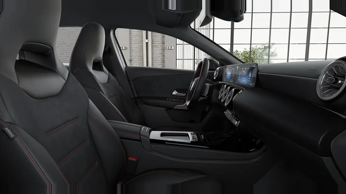 Mercedes-Benz CLASE A 250 e con tecnología híbrida EQ en renting para particulares en Sevilla — Delantera