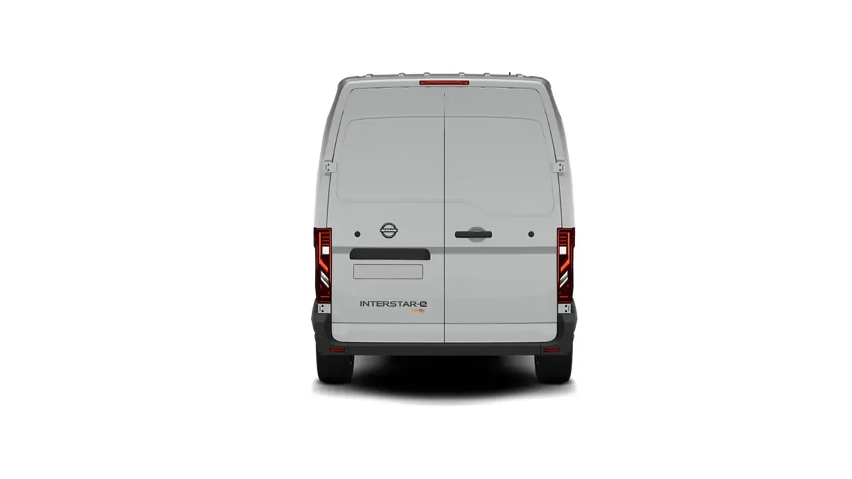 Nissan Interstar L2H2 3.5T 2.3dCi FWD Acenta en renting para particulares en Sevilla — Trasera