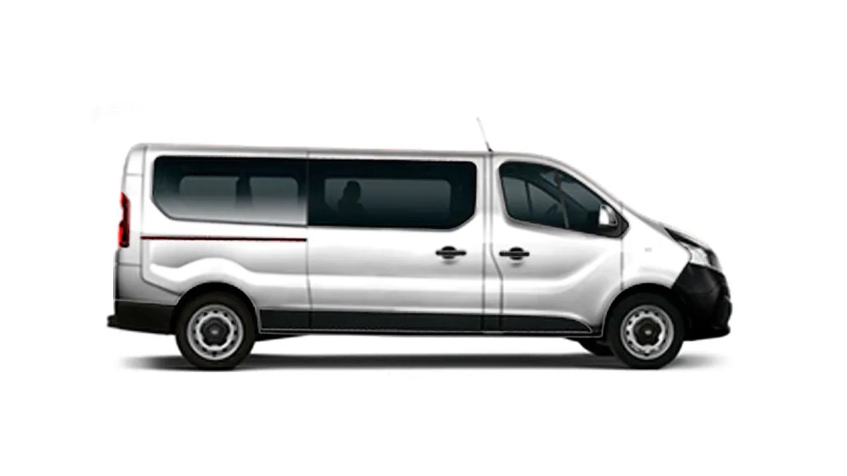 Nissan Primastar Combi 9 L2H1 N-Connecta 150CV II en renting para particulares en Sevilla — Delantera