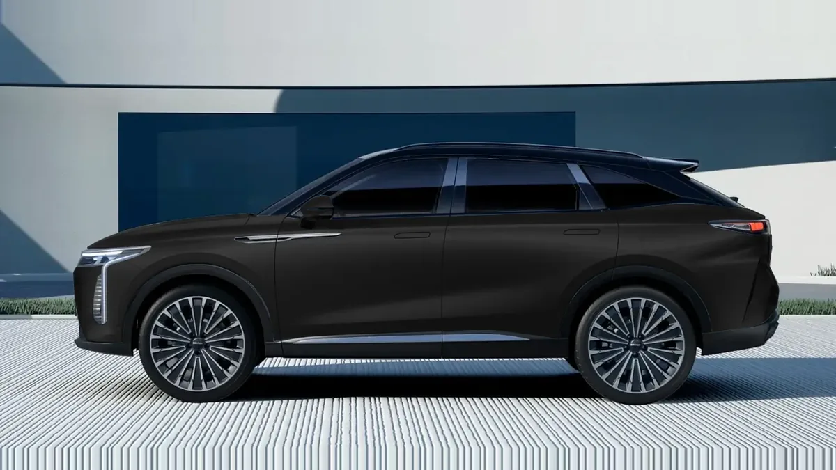 Omoda 9 1.5 TGDI Híbrido Premium 537CV en renting para particulares en Sevilla — Trasera