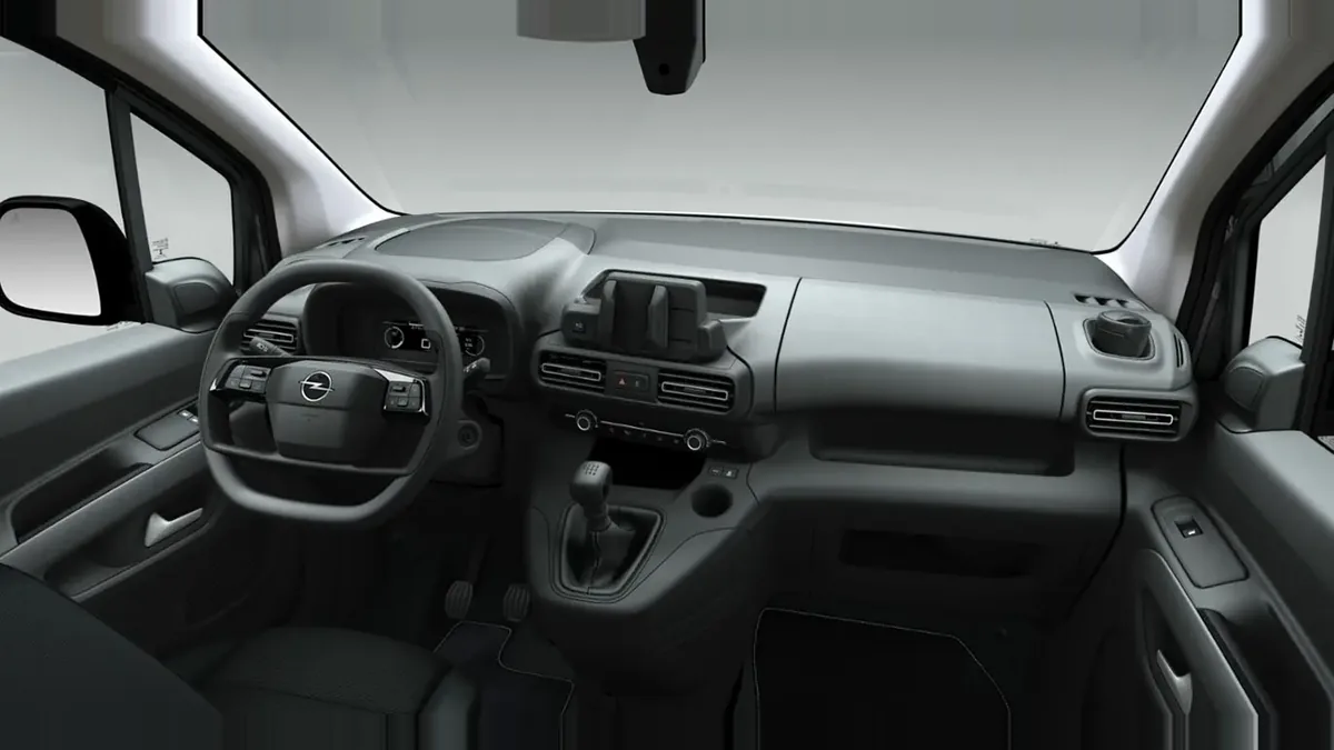 Opel Combo-e Cargo M 800kg en renting para particulares en Sevilla — Trasera
