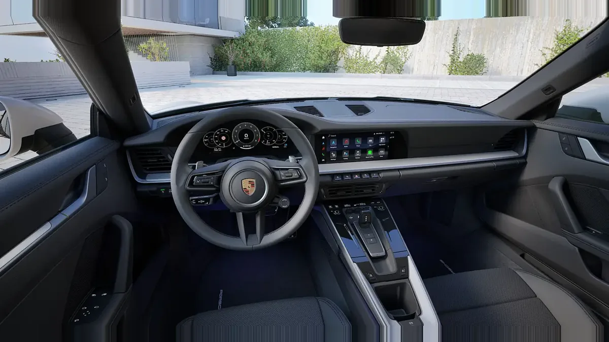 Porsche 911 Carrera en renting para particulares en Sevilla — Delantera