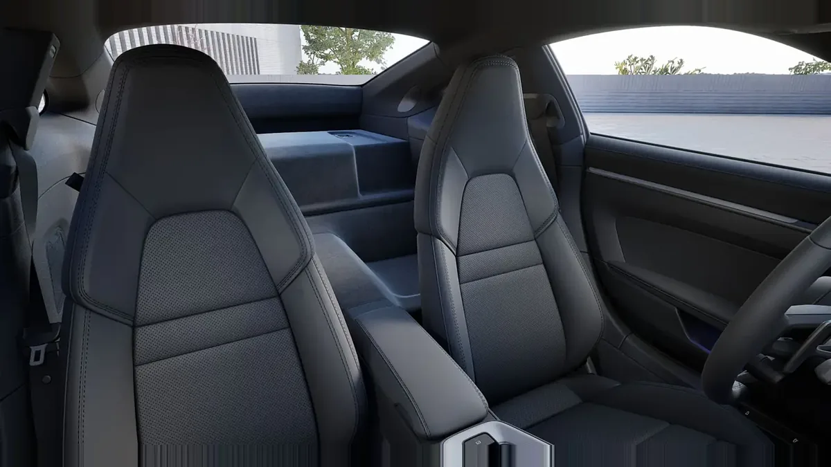 Porsche 911 Carrera en renting para particulares en Sevilla — Interior