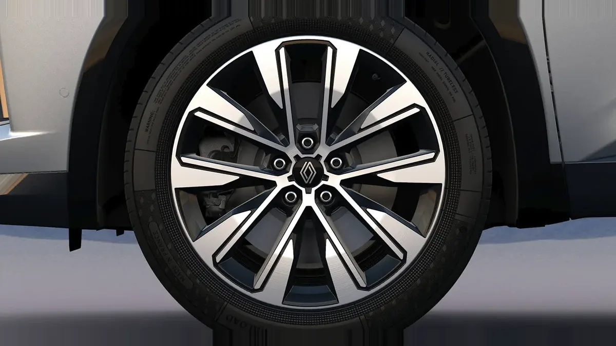 Renault ESPACE TECHNO E-TECH FULL HYBRID 200CV en renting para particulares en Sevilla — vista 6
