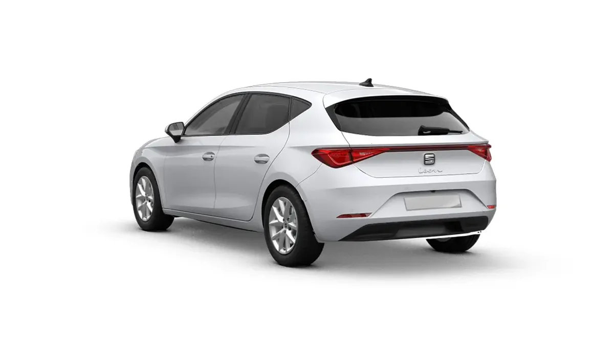 SEAT León 1.5 eTSI DSG-7 S&S Style XL en renting para particulares en Sevilla — Interior