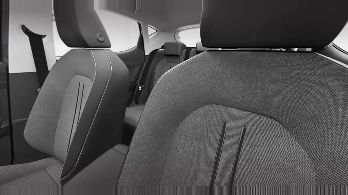 SEAT León 1.5 eTSI DSG-7 S&S Style XL en renting para particulares en Sevilla — vista 8