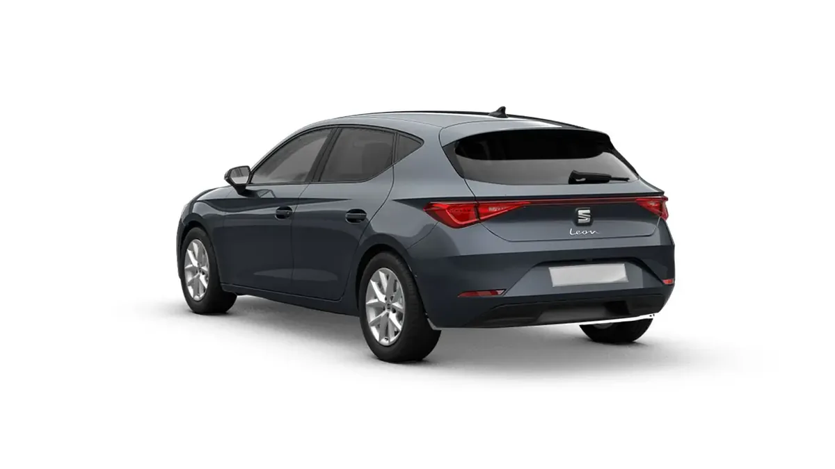 SEAT León 1.5 eTSI Style Fleet Pack en renting para particulares en Sevilla — Trasera