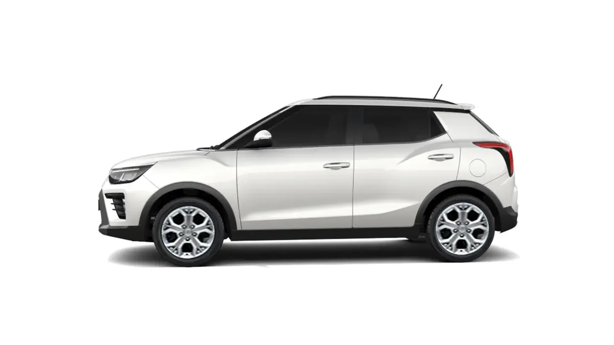 KGM Tívoli G15 Urban Plus 4x2 en renting para particulares en Sevilla — Trasera