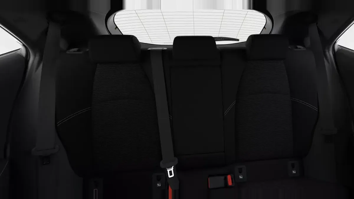 Toyota Corolla 140H Active en renting para particulares en Sevilla — vista 7