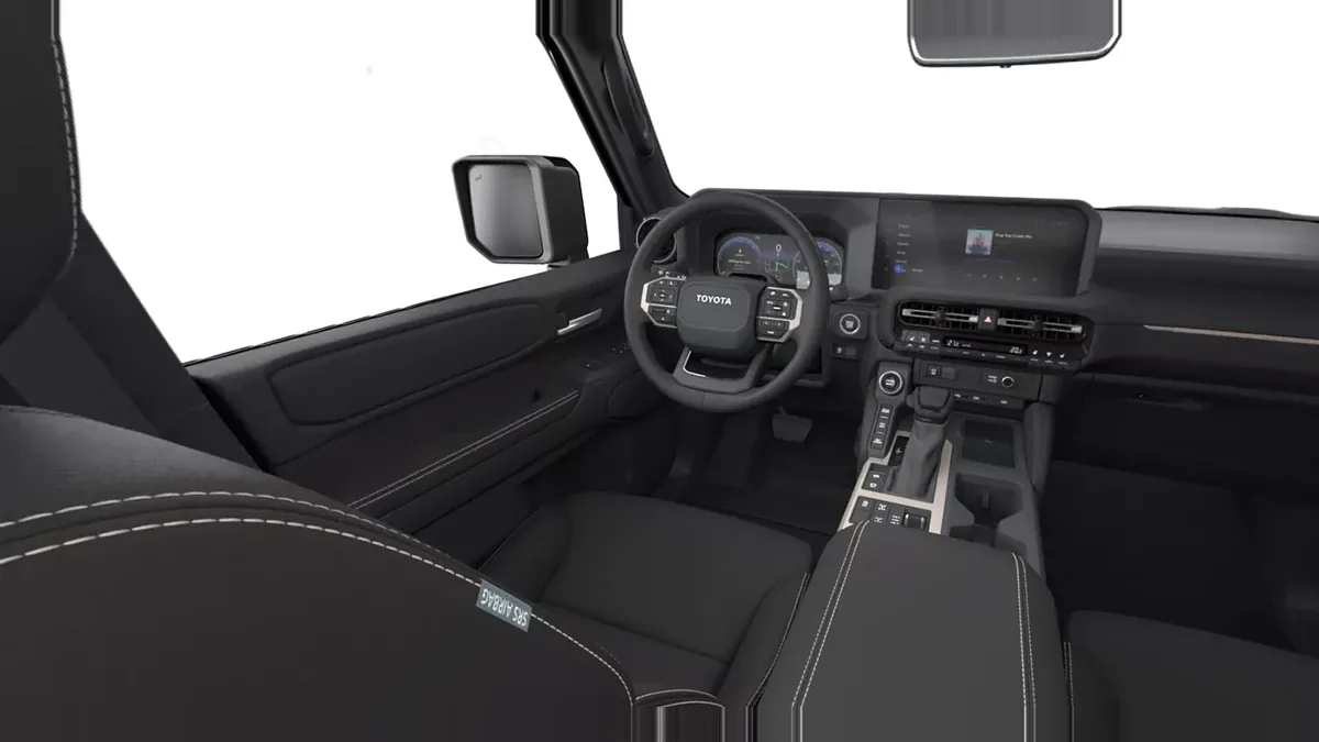 Toyota Land Cruiser 250 Hybrid 48V VX en renting para particulares en Sevilla — Interior