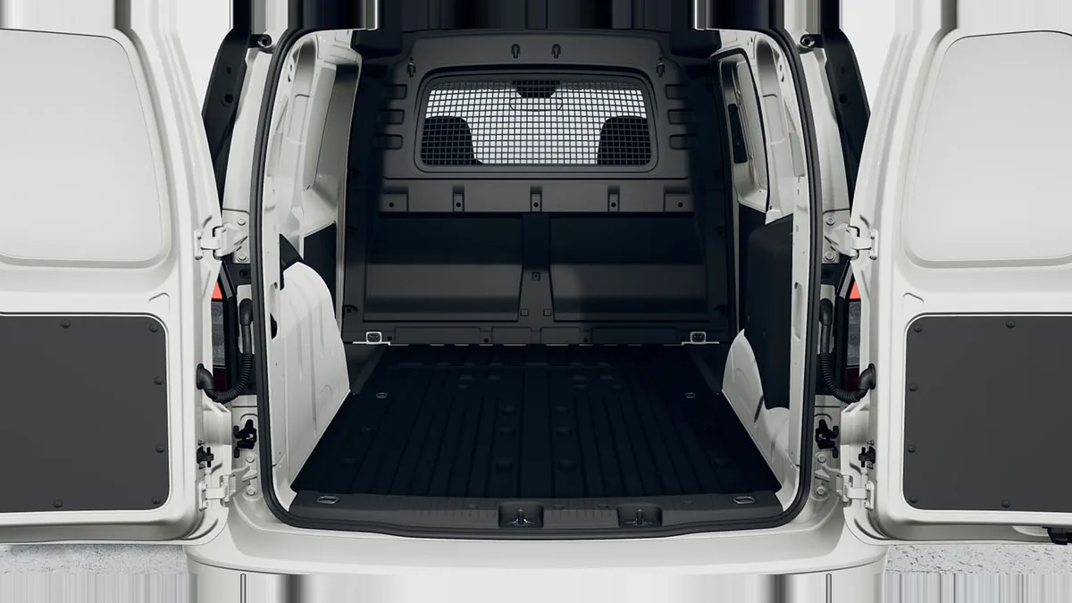 Volkswagen Caddy Cargo PHEV 1.5 TSI eHybrid en renting para particulares en Sevilla — Interior